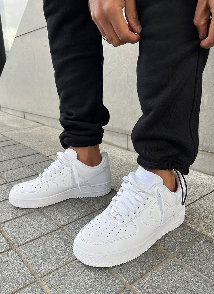 Heavyweight Essential Joggers - Black - Image 4