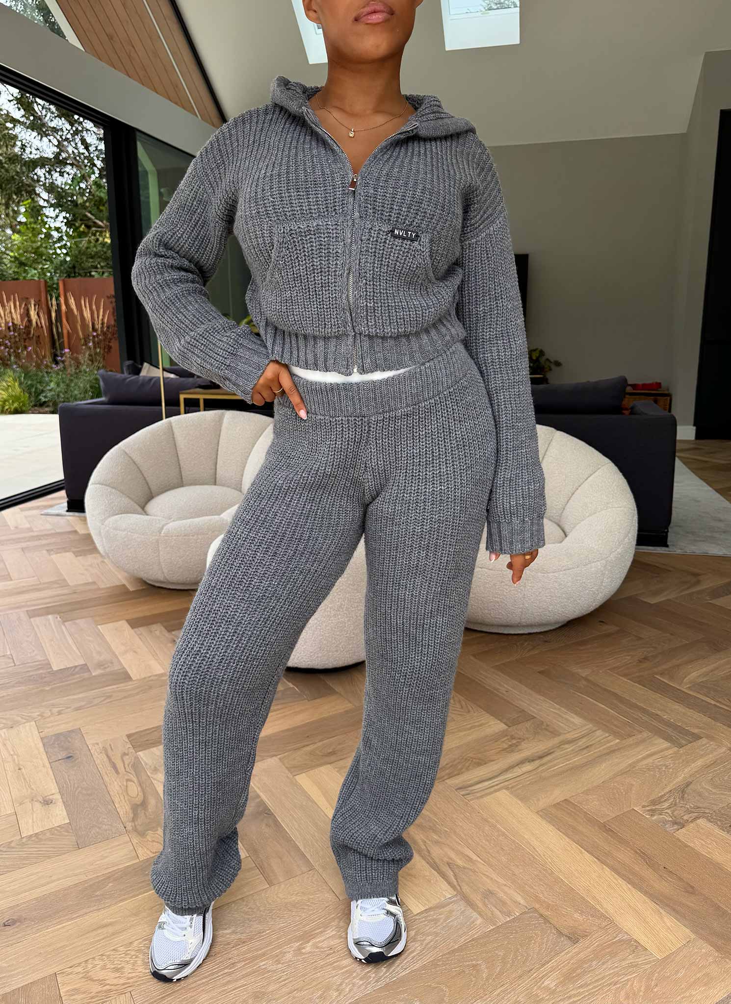 Heavyweight Knitted Joggers - Grey - Image 9