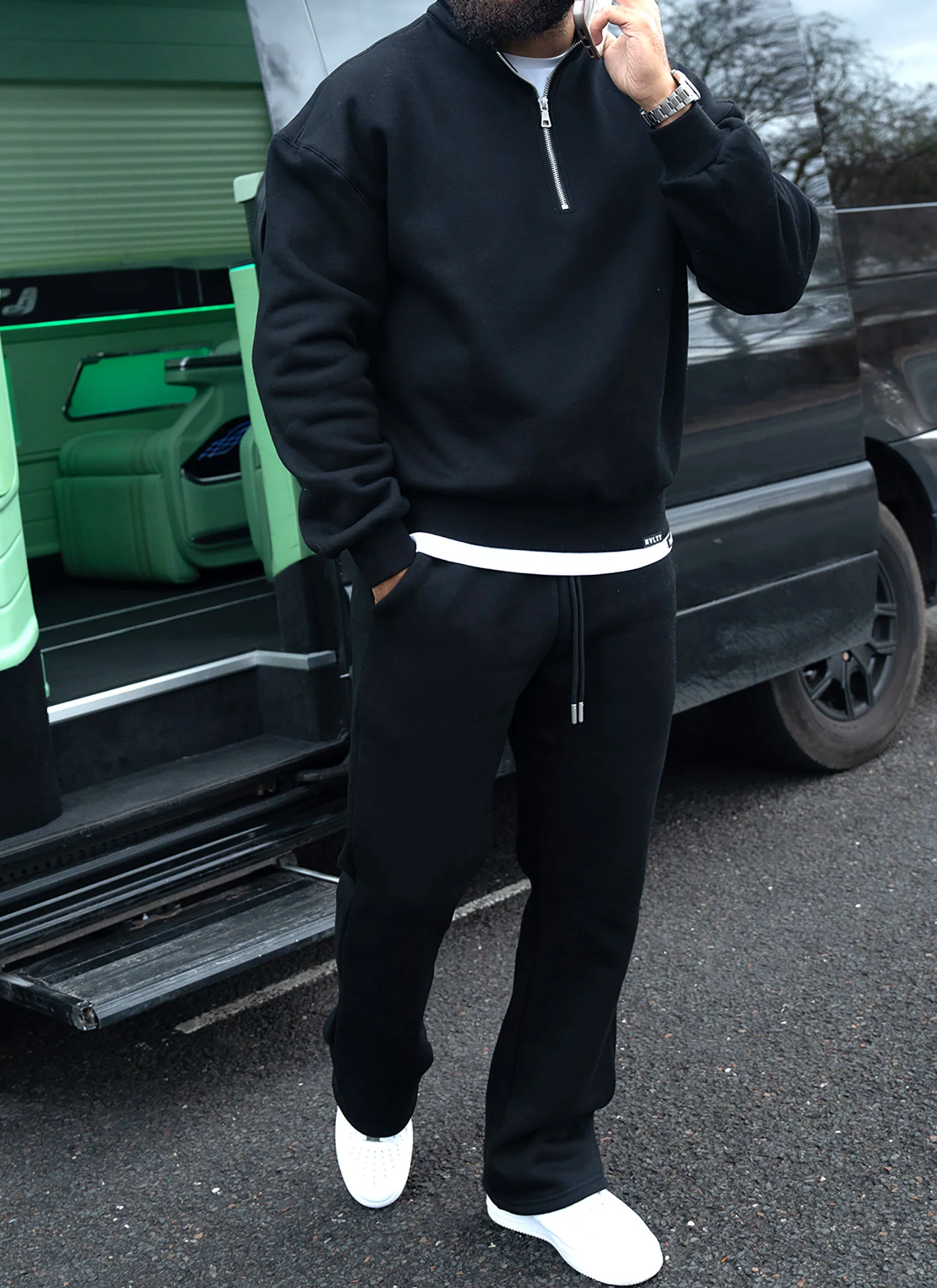 Heavyweight Luxe Quarter Zip - Black - Image 11