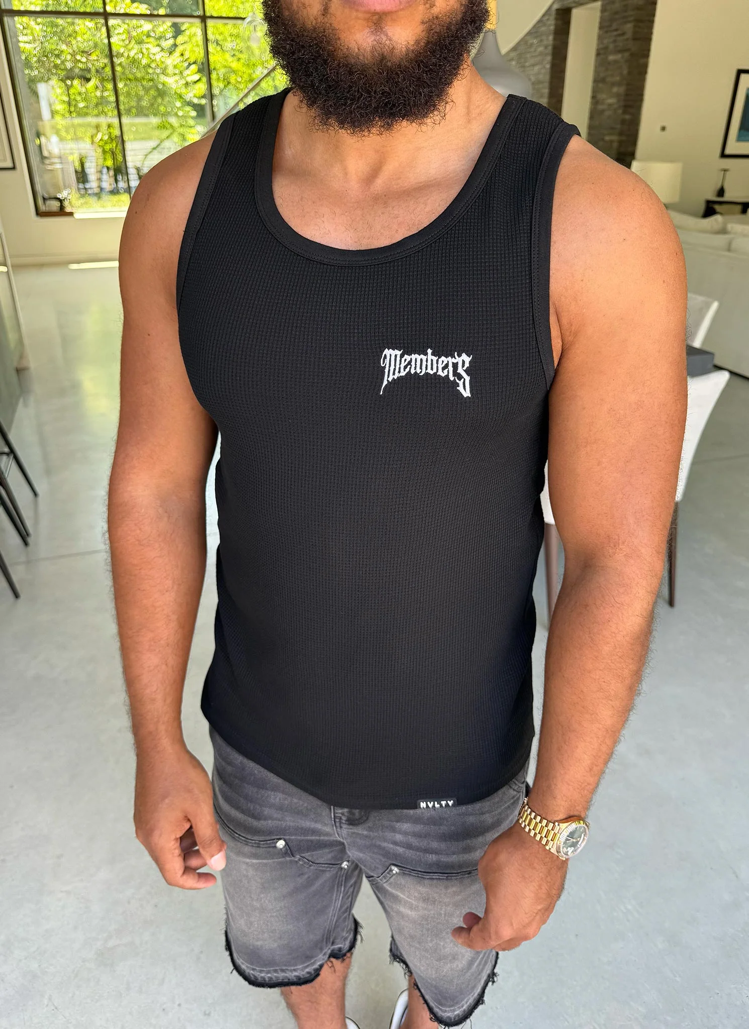 Members Arc Vest - Black - Image 4