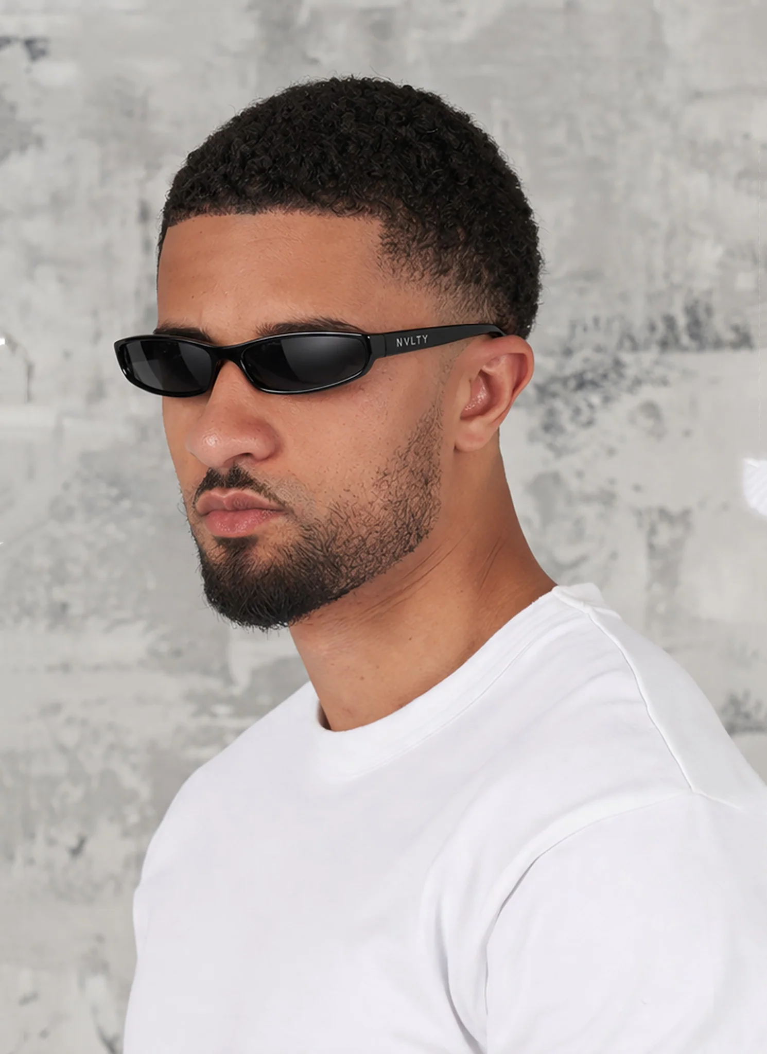 Streamline Sunglasses - Black - Image 2