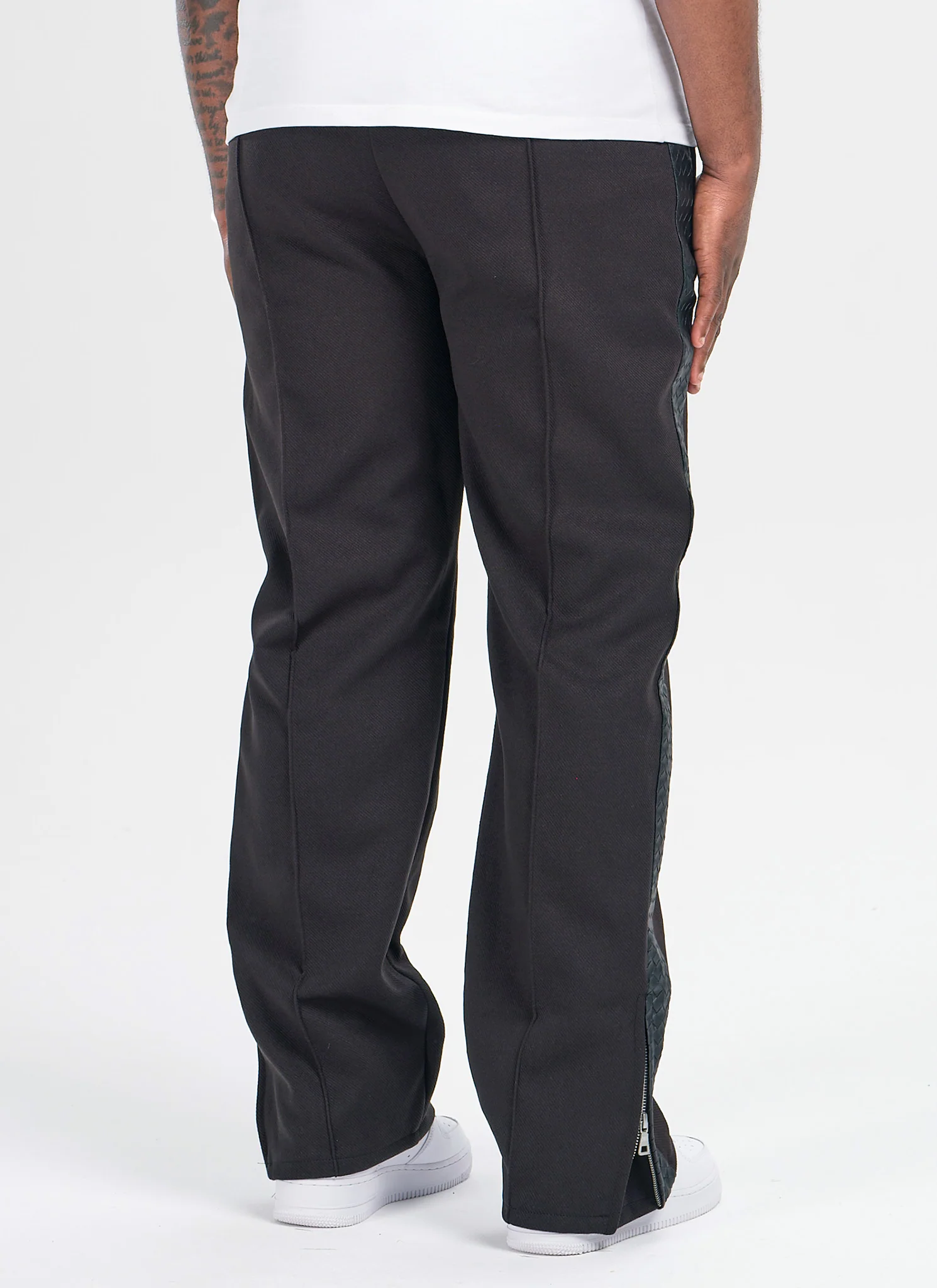 Twill Interlock Pleat Pants - Black - Image 7