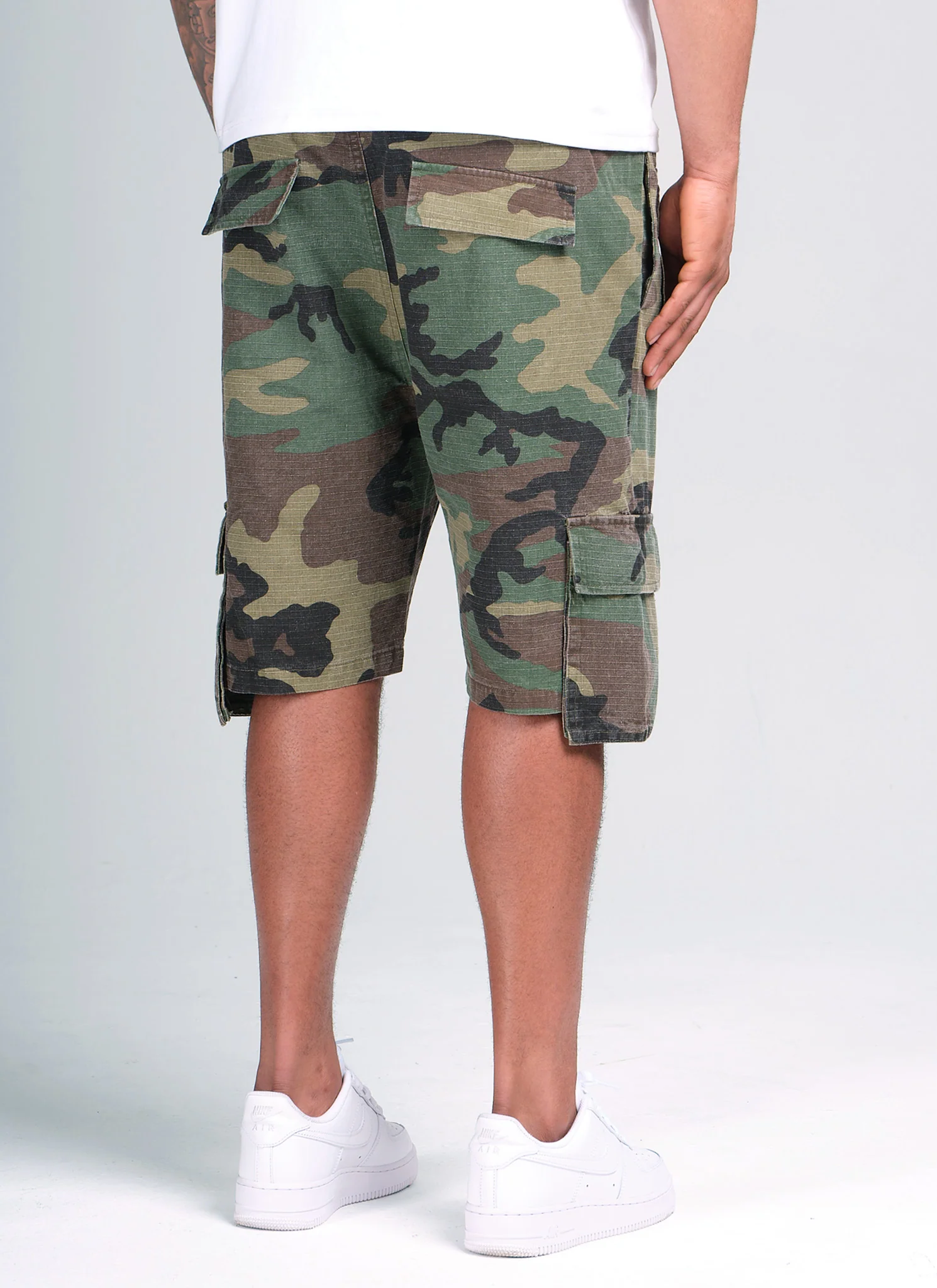 Vintage 4 Pocket Cargo Shorts - Camo - Image 6