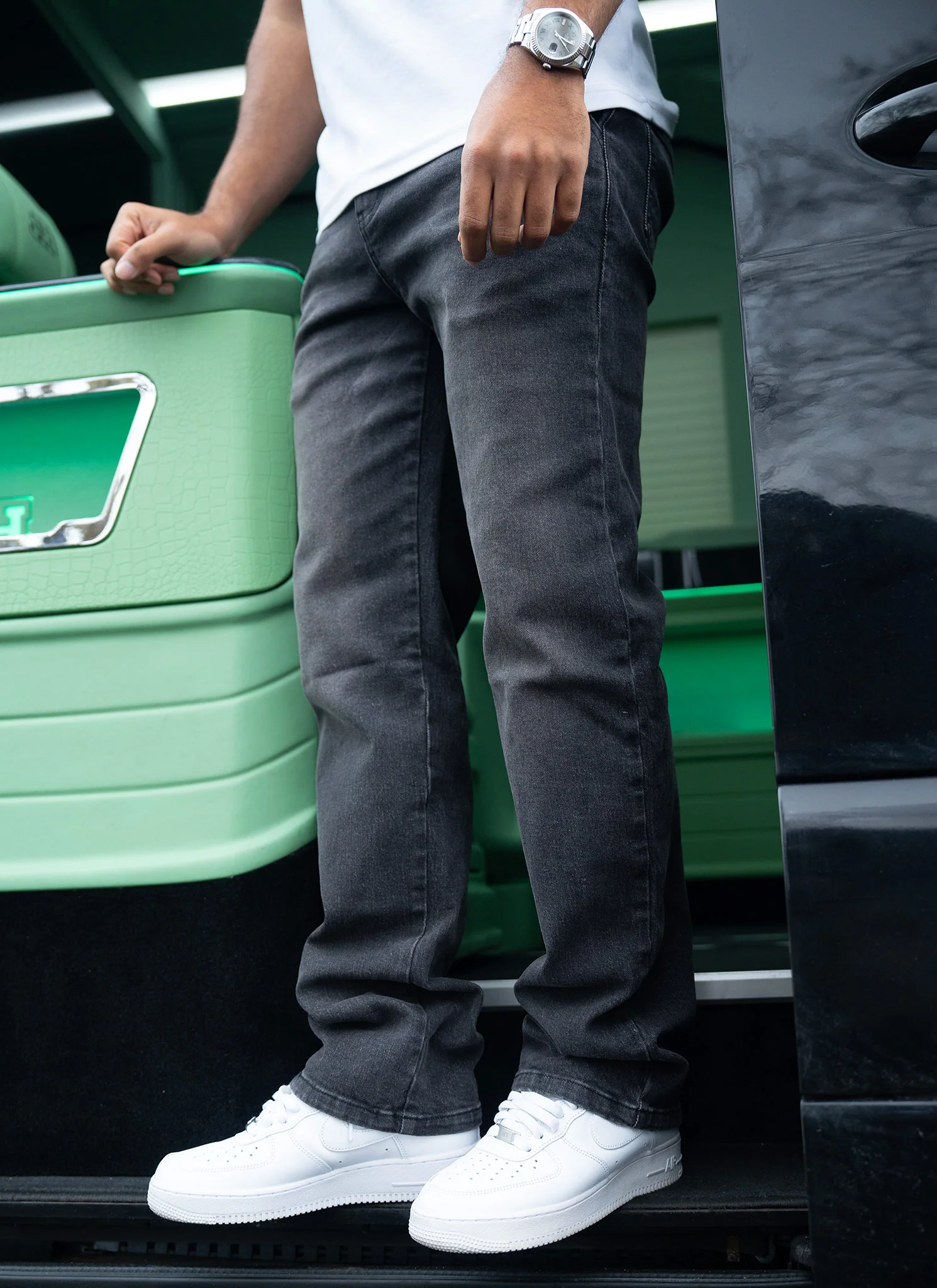 Vintage Everyday Jeans - Black - Image 5
