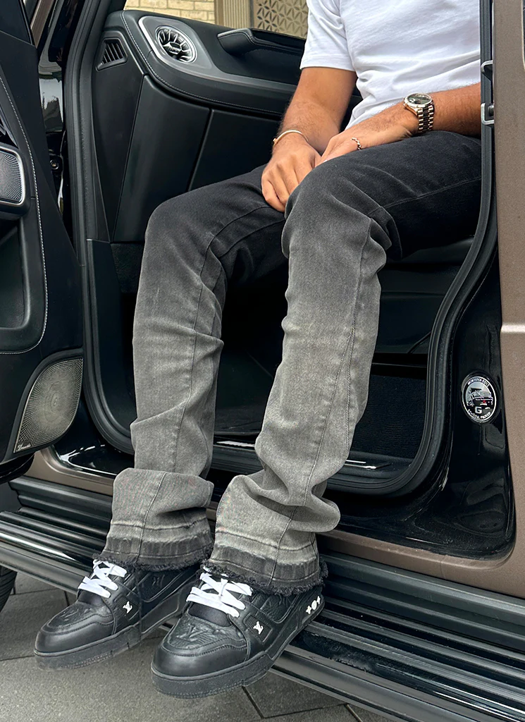 Vintage Flare Deep Fade Jeans - Black - Image 16