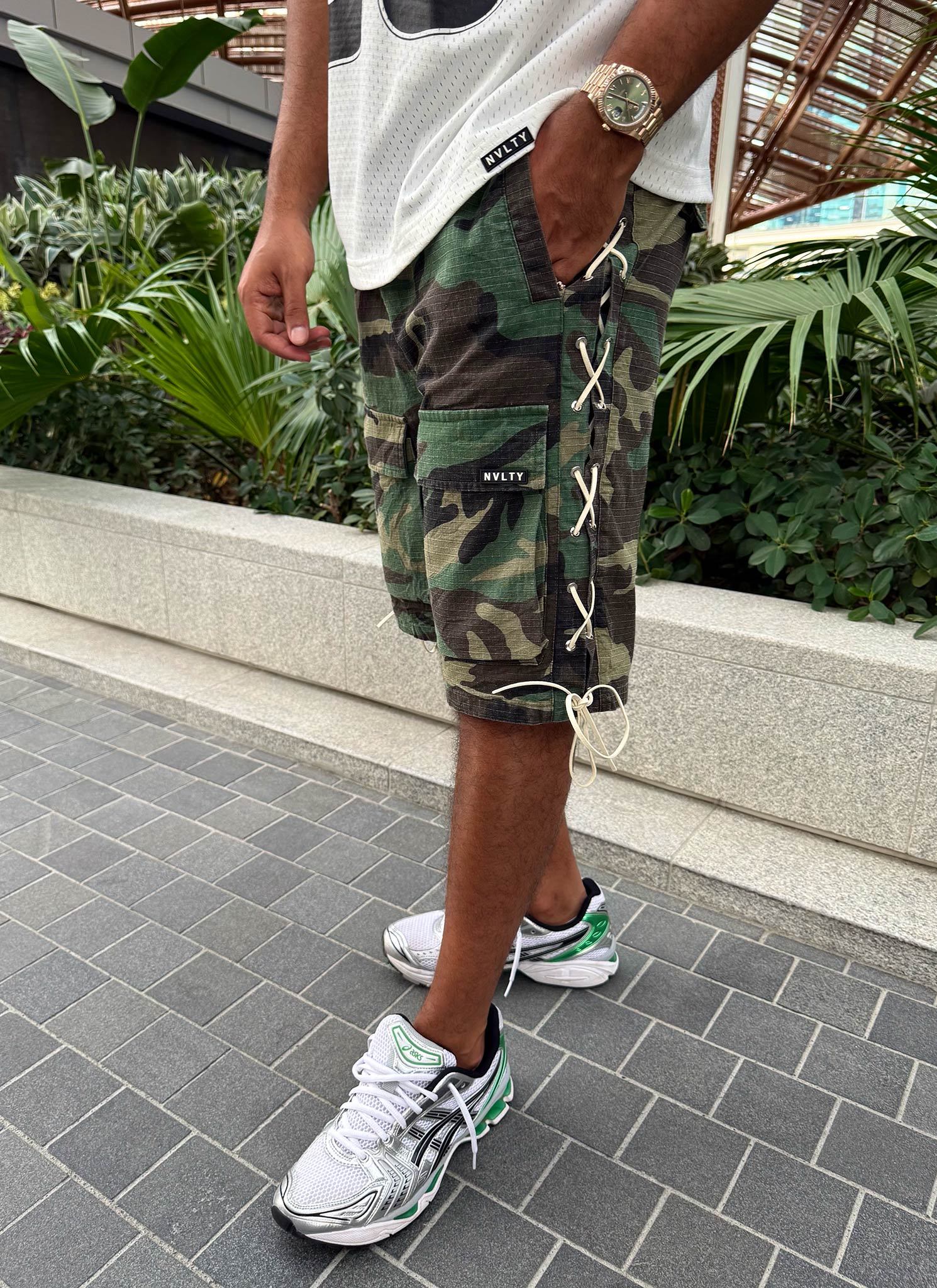 Vintage Lace Cargo Shorts - Camo - Image 14