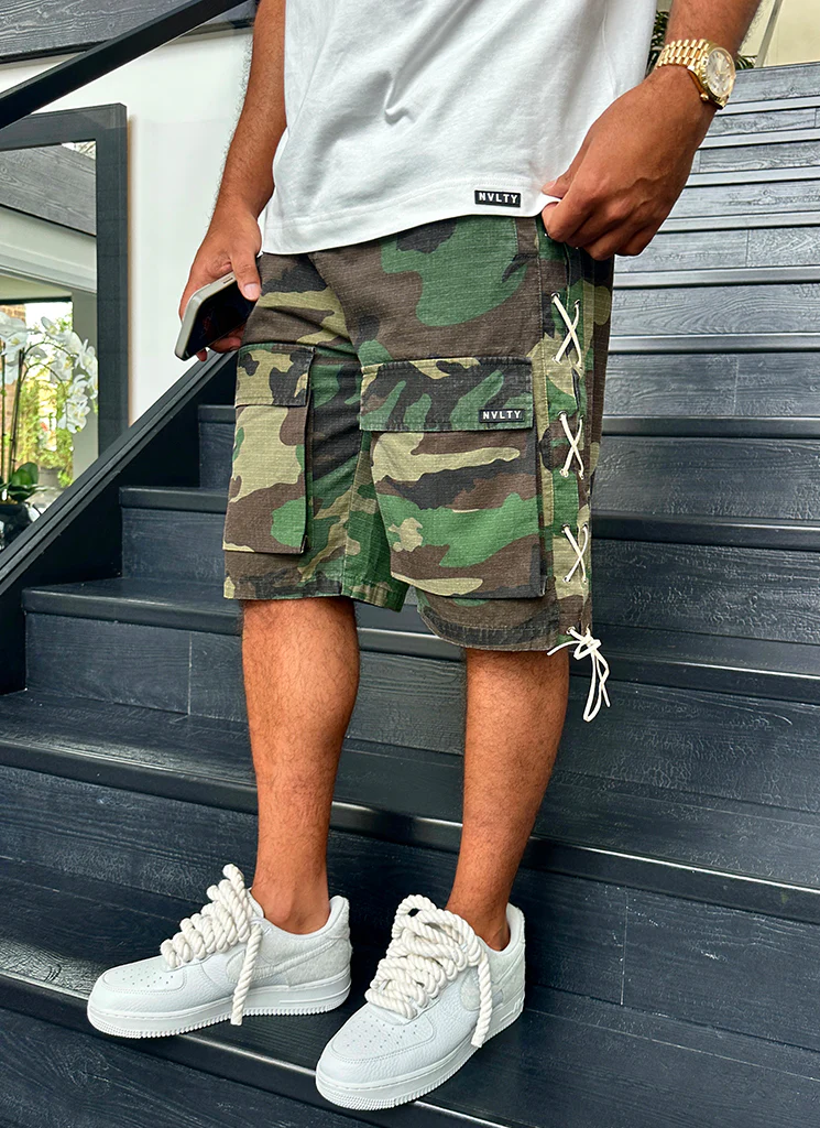 Vintage Lace Cargo Shorts - Camo - Image 15