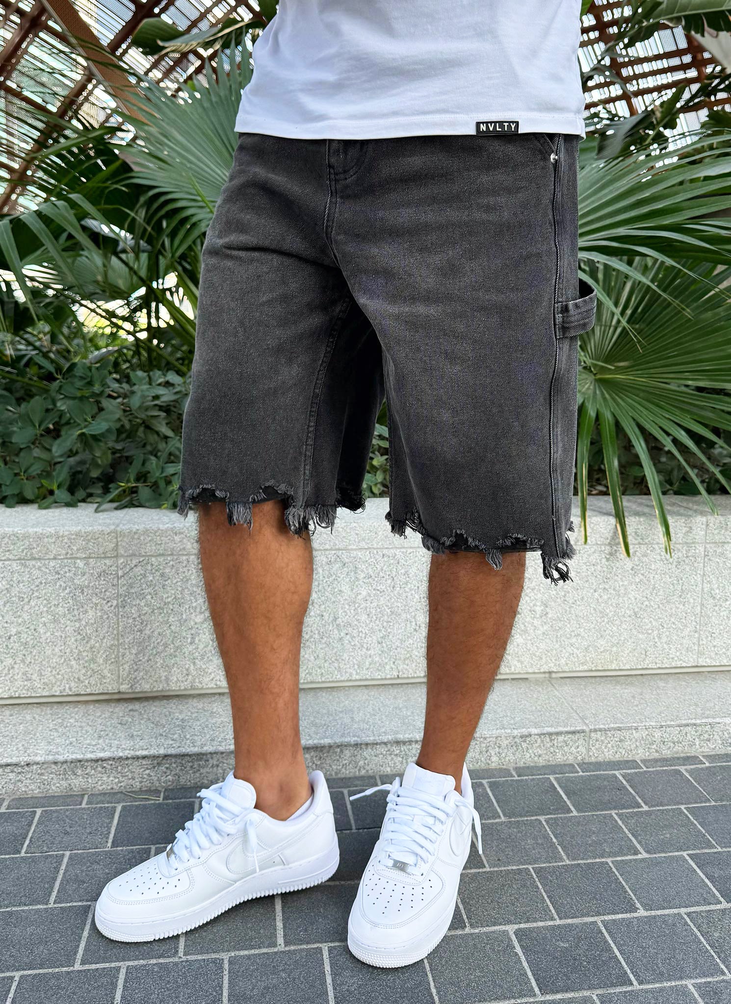Vintage Raw Hem Denim Shorts - Black - Image 5