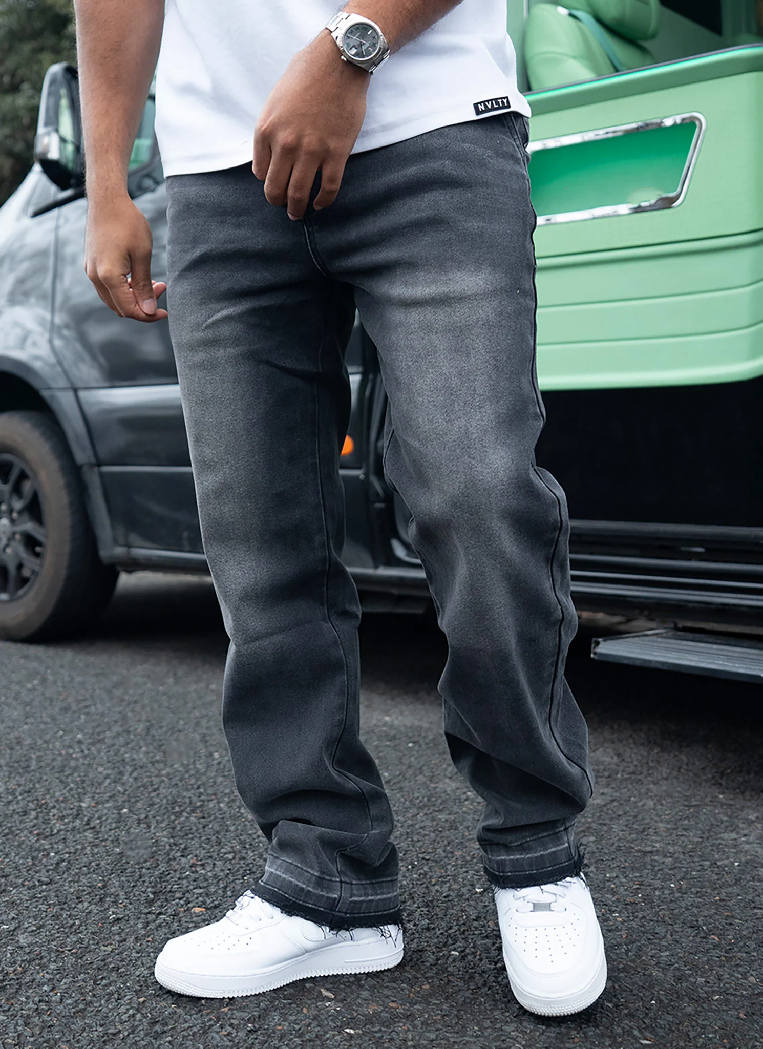 Vintage Raw Hem Jeans - Black - Image 6