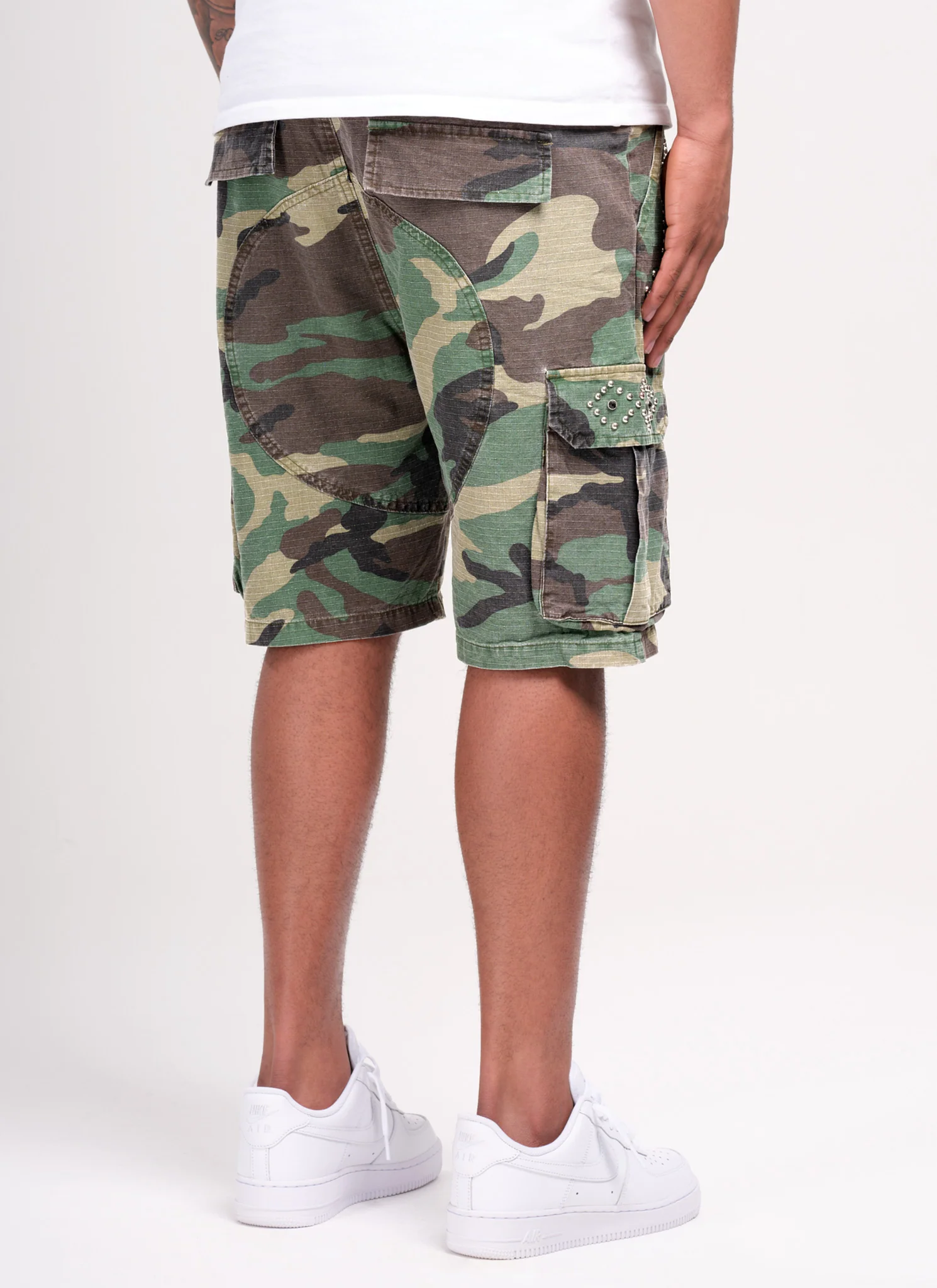 Vintage Studded Cargo Shorts - Camo - Image 7