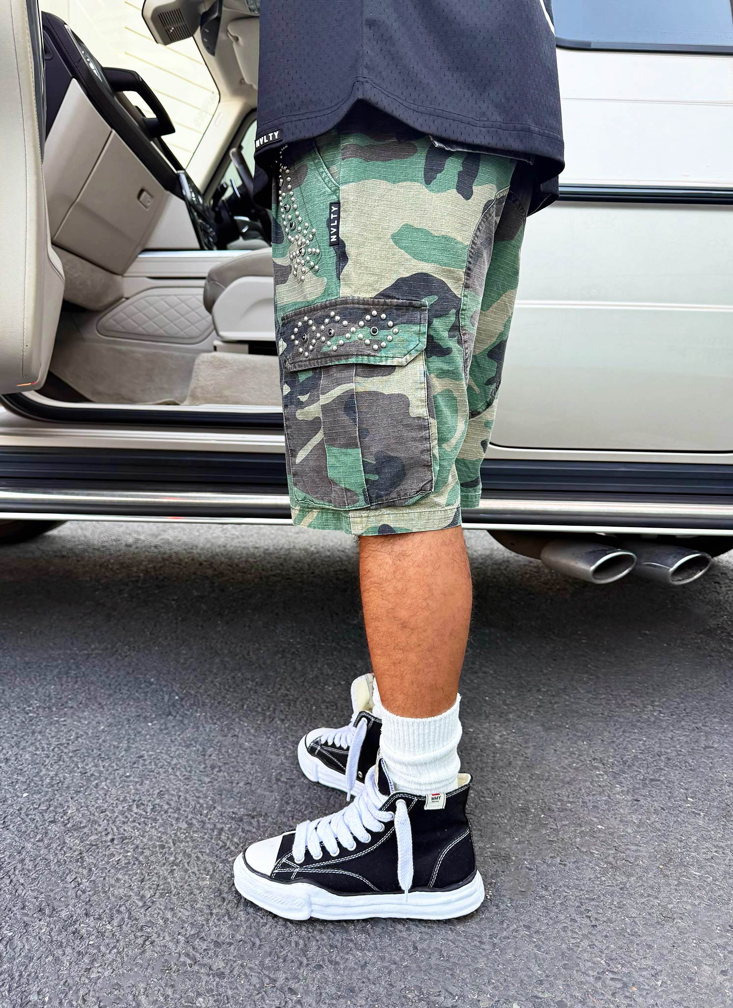 Vintage Studded Cargo Shorts - Camo - Image 8